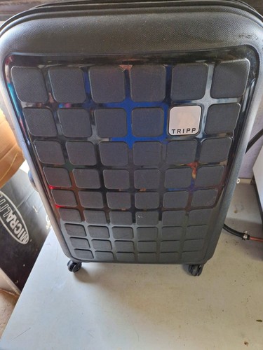 Tripp hardshell wheel - 4,