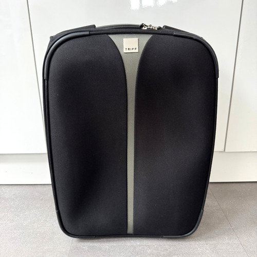Tripp black soft sided cabin - black,
